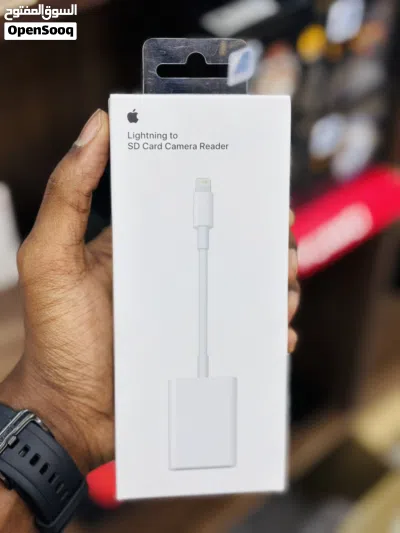 قارئة ذاكرة الكامرا للايفون Lightning to SD Card Camera Reader 2