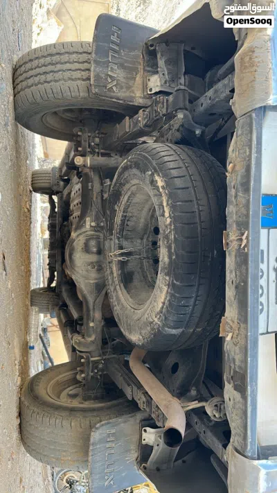 Toyota Hilux GLX 2