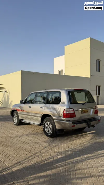 Toyota Land Cruiser GXR 3