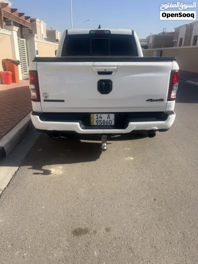 Dodge Ram Big Horn 4