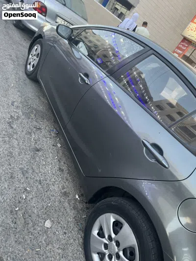 Kia Cerato Standard 3