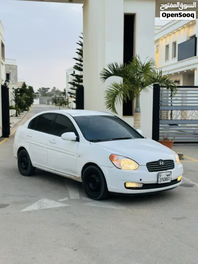 Hyundai Accent GLS 3