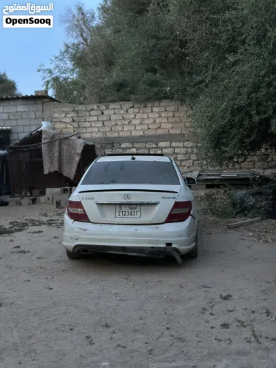 مرسيدس بنز الفئة-C C 300 4