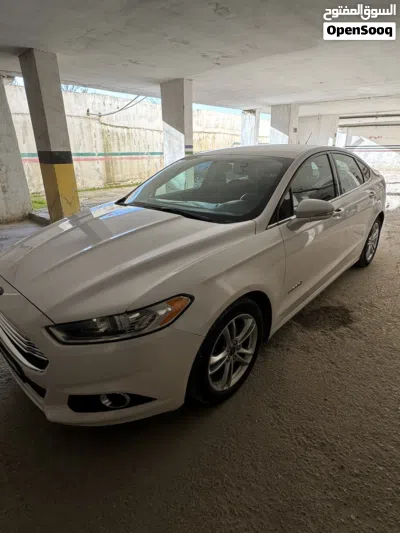 Ford Fusion SE 3