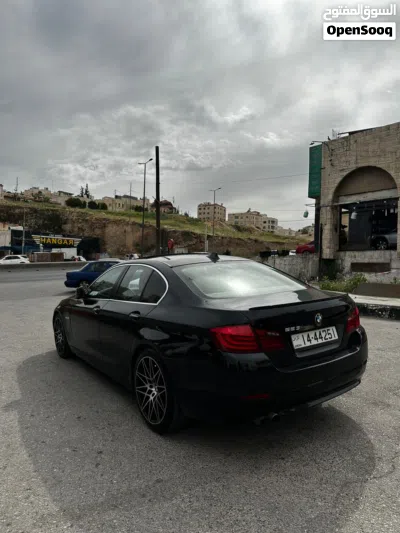 Toyota Camry SE 3