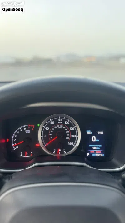 Toyota Corolla Hatchback 4