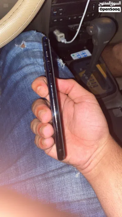 آيفون 11برو تلفون ربي يبارك شبه جديد مش مغير فيه شي تصوير نت كل شي فيه ربي يبارك 2