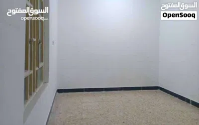 شقه للايجار طابق الاول في الحكيمية 4