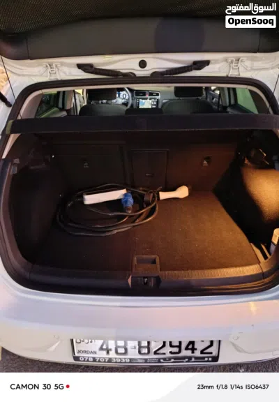 Volkswagen Golf E-Golf 3