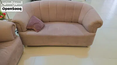 طقم كنب من قطعتين وبنش دائريه صغيره 2