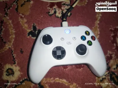 السلام عليكم اكس بوكس سيريس اس نظيفة بدون مشاكل شوف الوصف 3