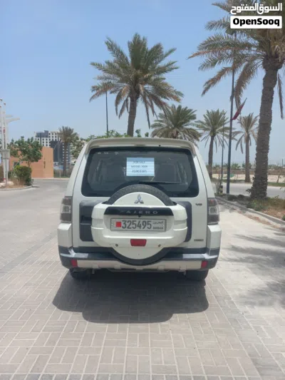 Mitsubishi Pajero GLS 4