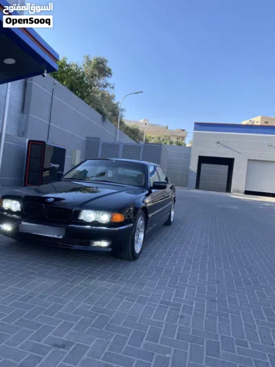 بي ام دبليو اخرى 4