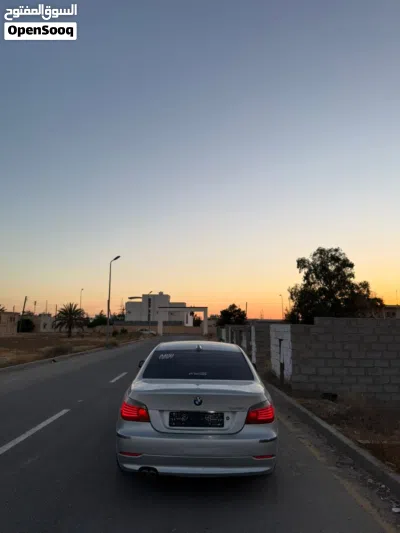بي ام دبليو الفئة 5 528 3