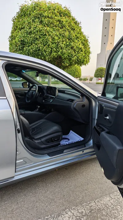 Lexus ES ES 350 Ultra Luxury 2