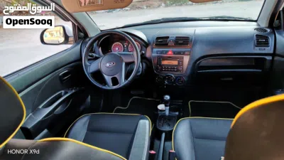 Kia Picanto EX 2