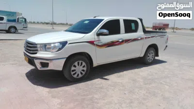Toyota Hilux DLX 3