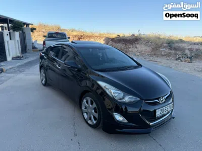 Hyundai Avante Limited 3