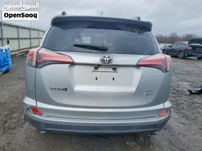 Toyota RAV 4 LE 3