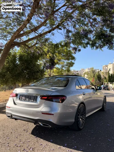 Mercedes Benz E-Class E 300 2