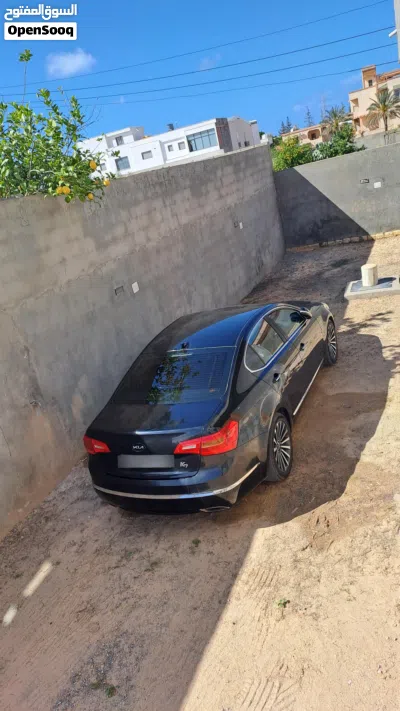 Kia Cadenza Premium 3