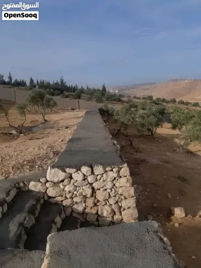 التواصل واتساب إستصلاح الأراضي الزراعية وباسعار خياليه .. 1.بناء سناسل حجريه وتكحيل الحجر 2. عمل مل 4