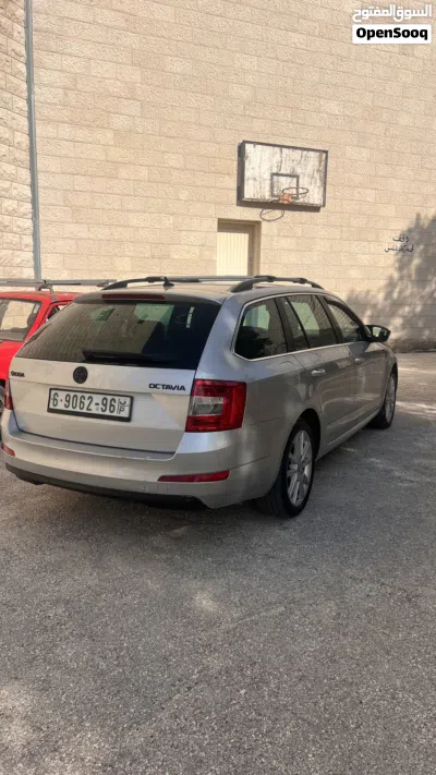 سكودا اوكتافيا Standard 2