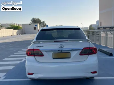 Toyota Corolla LE 2