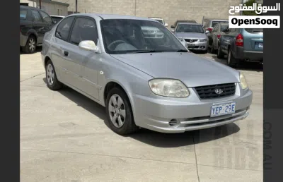 Hyundai Accent Standard 3