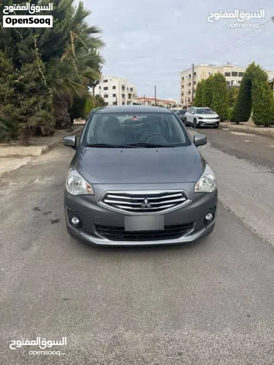 Mitsubishi Attrage GLX 3