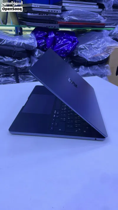 للبيع MacBook Air M4 بحالة ممتازة جدًا، شبه جديد الرام: 16GB 4