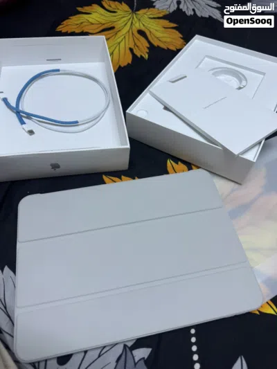 Ipad 11 A16-128gb (10 month apple warranty) 2