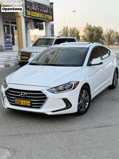 Hyundai Elantra SEL 4