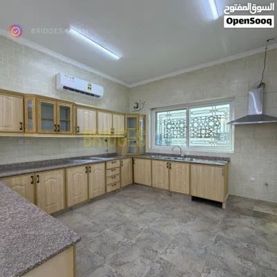 Elegant Villa for Rent in Al Azaiba 4