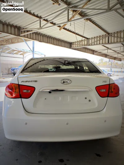هيونداي افانتي Standard 4