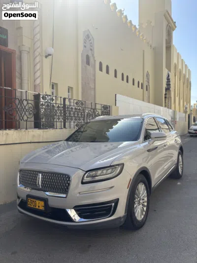 لينكولن نوتيلوس Standard 2