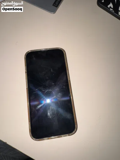 iPhone 13 مستعمل بحاله من ممتازه 2