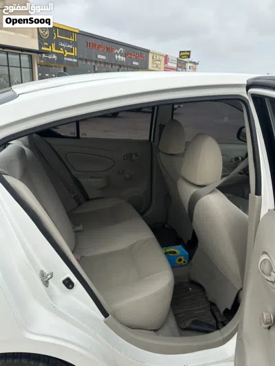 Nissan Sunny SL 4