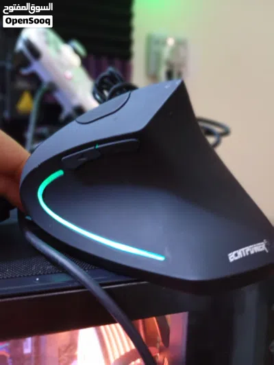 ماوس عمودي مريح لليد وايرسلكي usb جديد غير مستخدم مناسب للالعاب و التصميم يحتوي على RGB 3