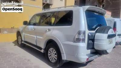 Mitsubishi Pajero GLS MID 2