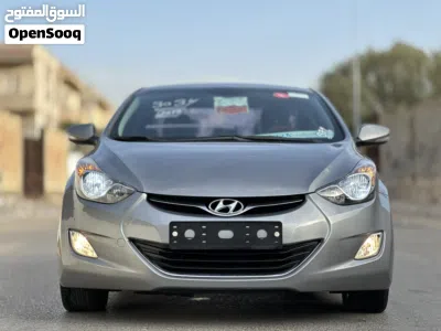 Hyundai Avante Standard 2