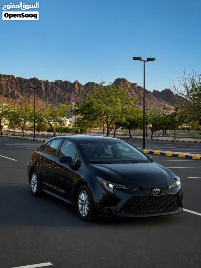 Toyota Corolla LE 4