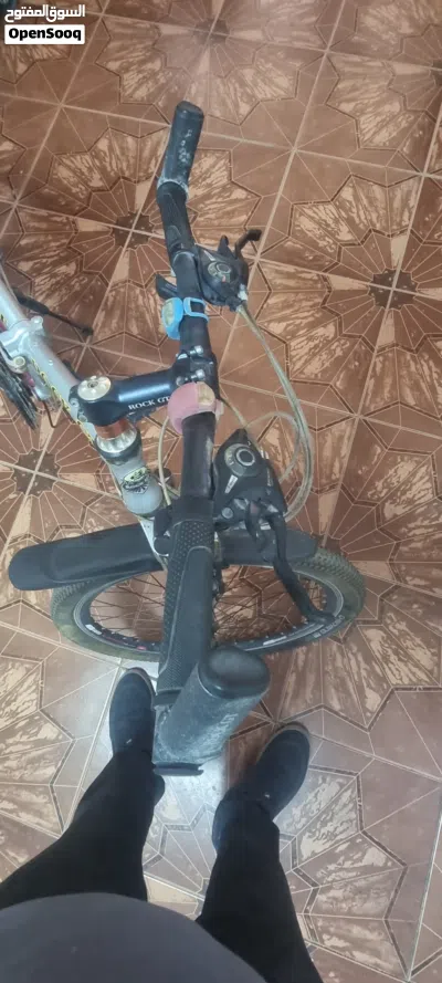 everything is good condition It was just kept, it was not used much this is fold cycle 2