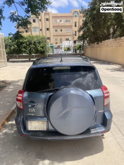 Toyota RAV 4 Limited 2