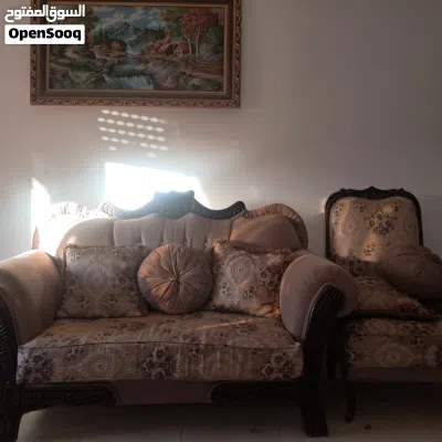 طقم كنب نظيف استعمال خفيف 4