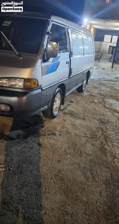 Hyundai H 100 2