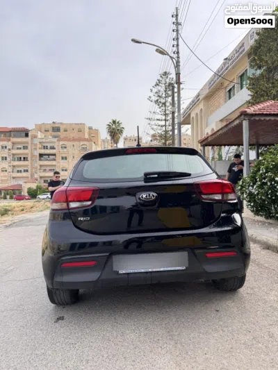 كيا ريو Standard 4