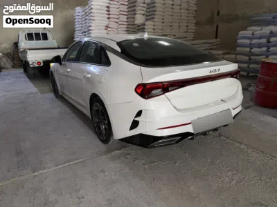 Kia K5 Standard 2