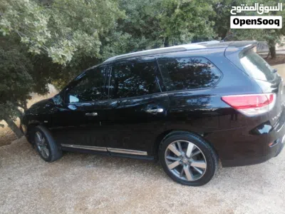 Nissan Pathfinder SV 2