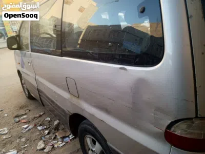 Hyundai H1 Standard 4